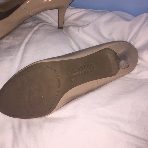 Nude Pumps - Picture 2 of 4